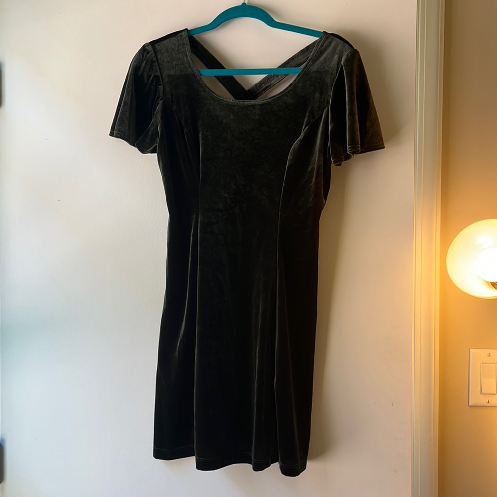 Short sleeve, green velvet cross back mini dress